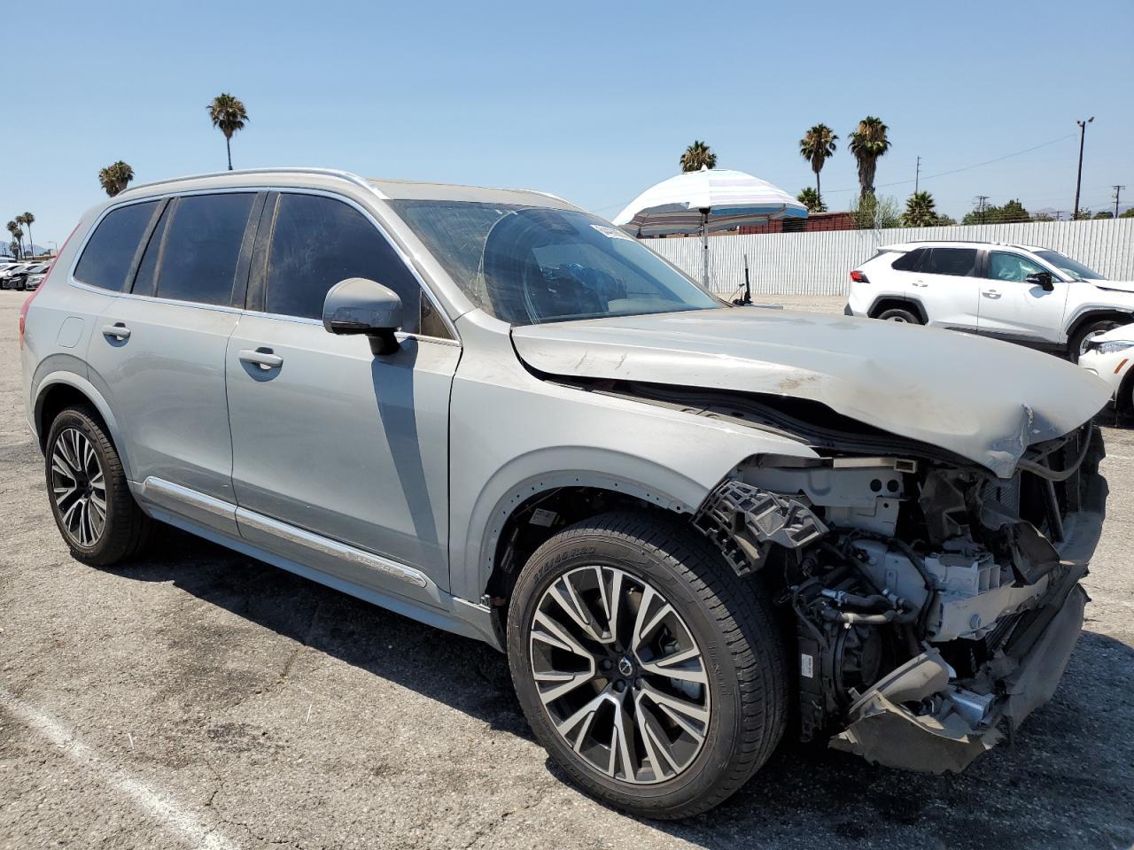 2024 VOLVO XC90