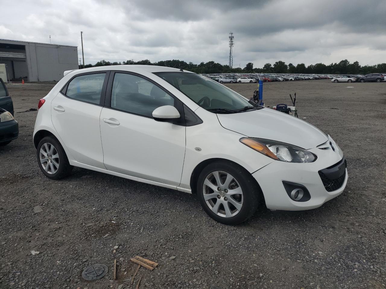 2012 MAZDA 2