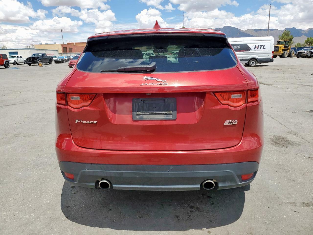 2018 JAGUAR F-Pace