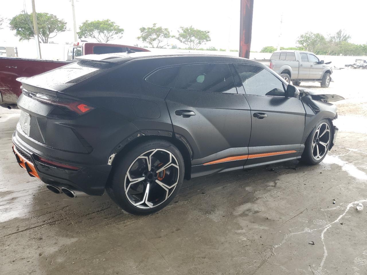 2019 Lamborghini Urus