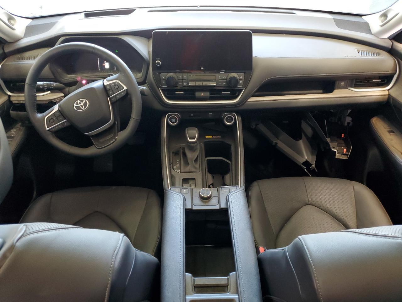 2024 TOYOTA HIGHLANDER
