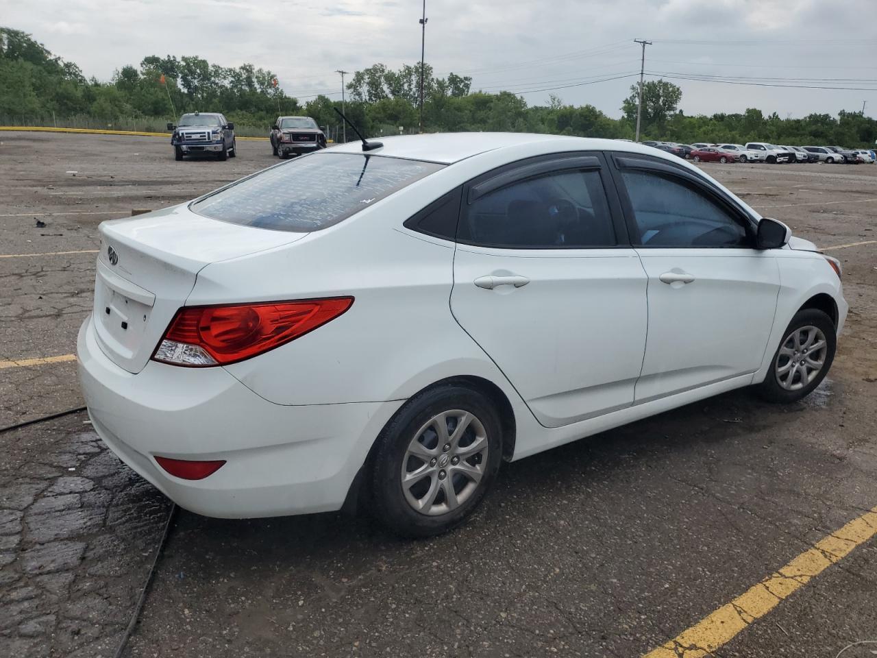 2012 HYUNDAI ACCENT