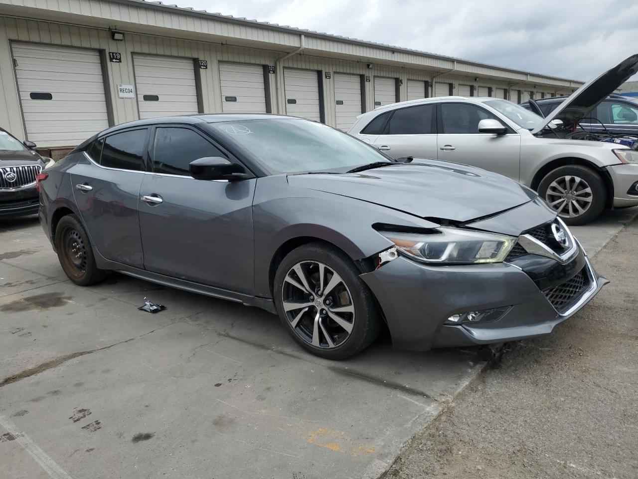 2018 NISSAN Maxima