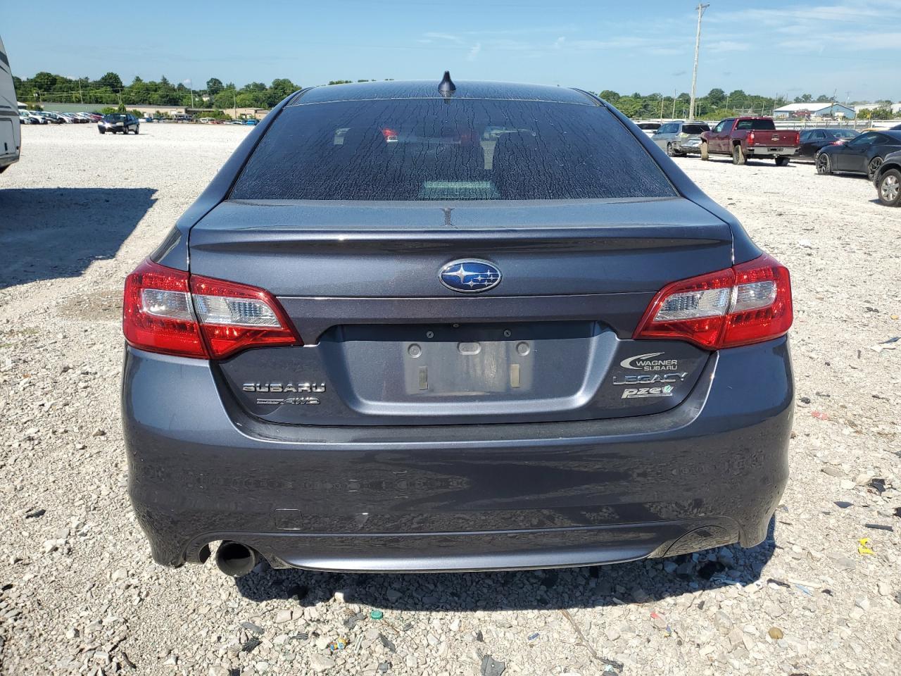 2017 SUBARU Legacy