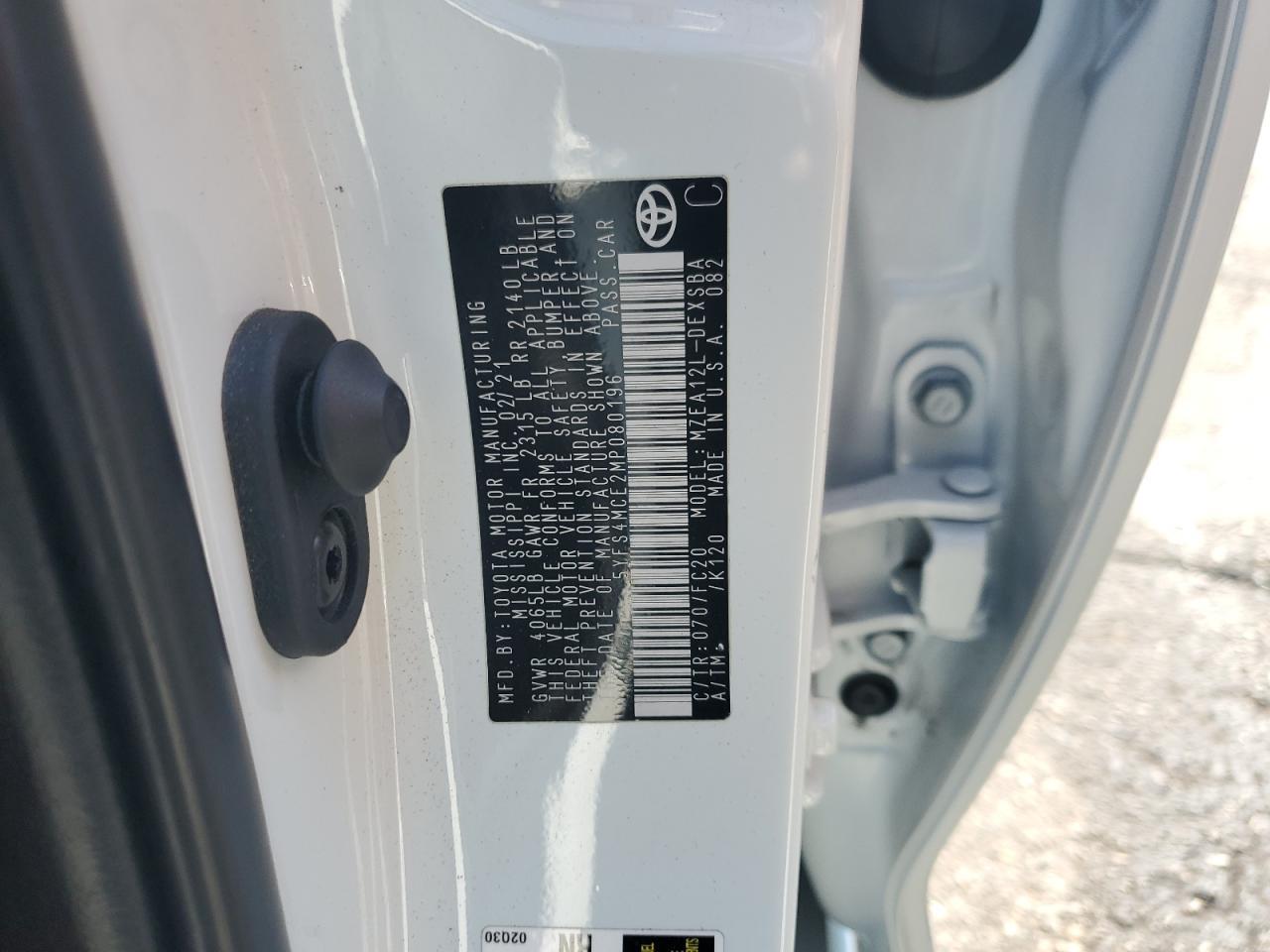 2021 TOYOTA COROLLA