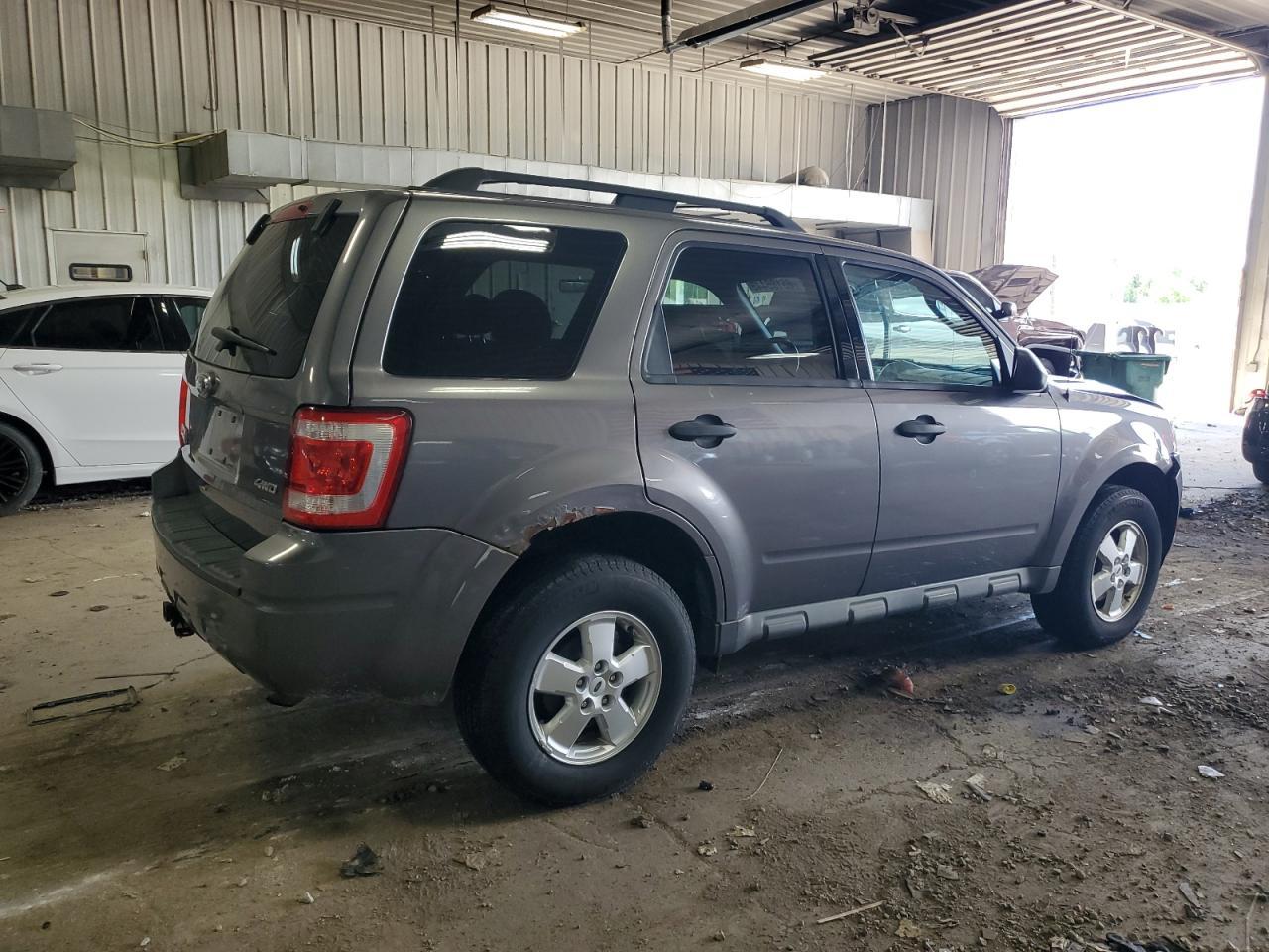 2009 FORD ESCAPE