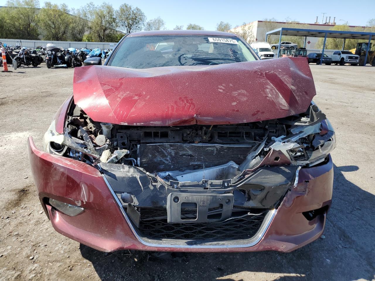 2017 NISSAN Maxima