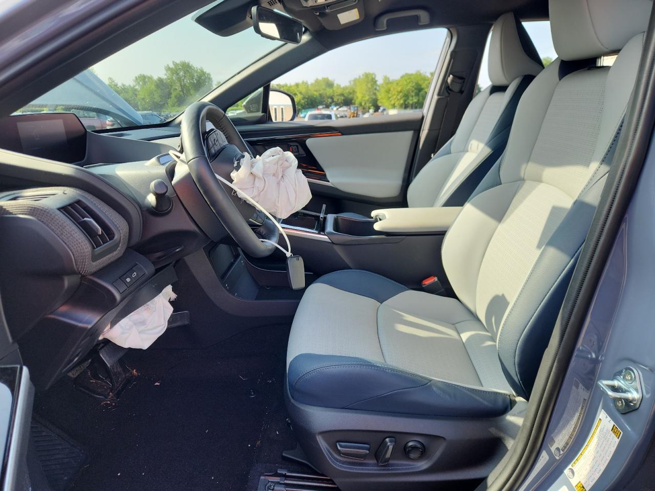 2024 SUBARU Solterra