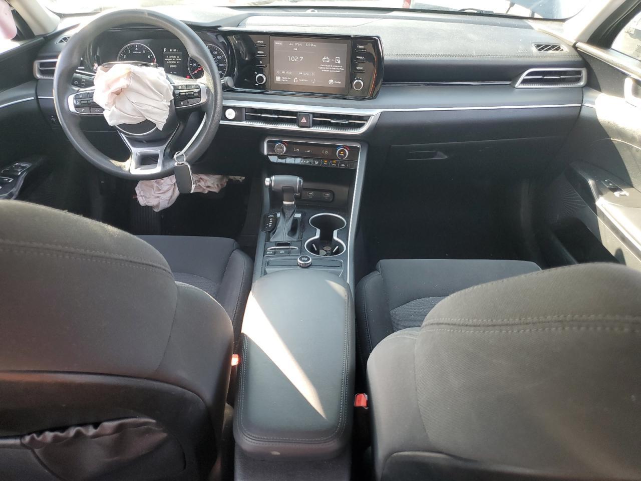 2022 KIA K5