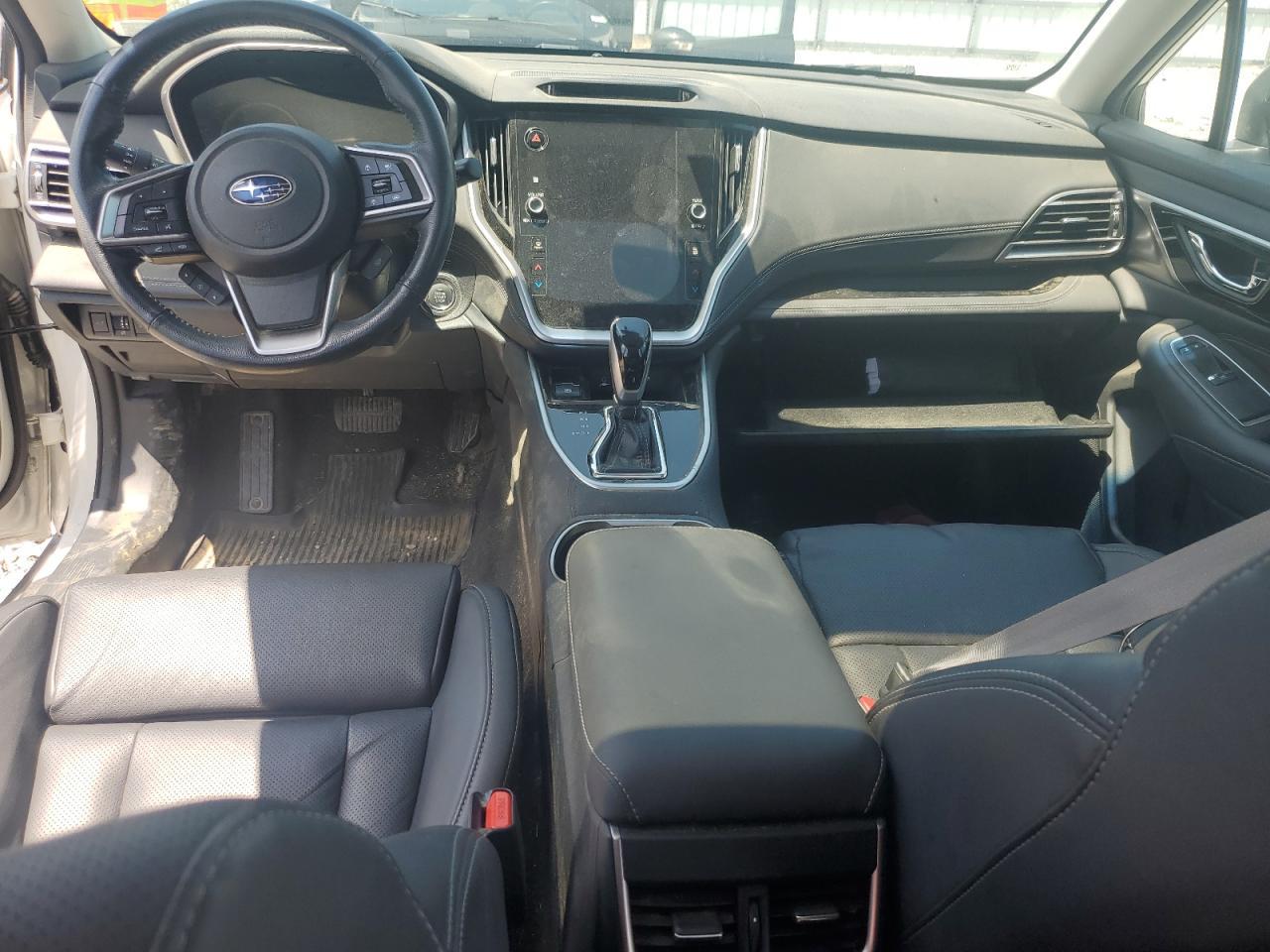 2021 SUBARU Outback