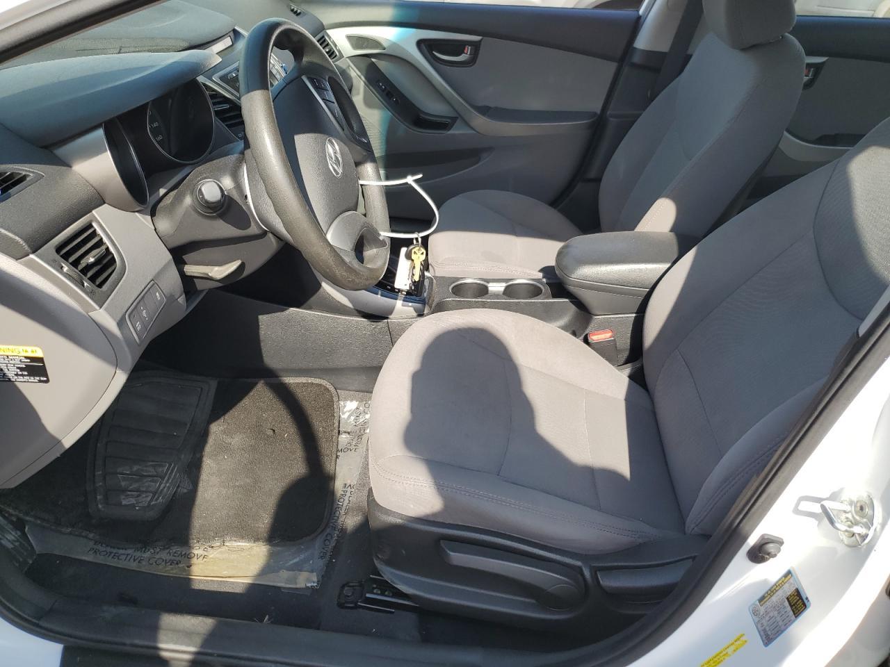 2016 HYUNDAI ELANTRA