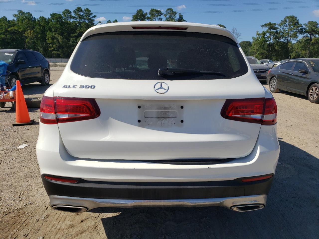 2017 MERCEDES-BENZ GLC-Class