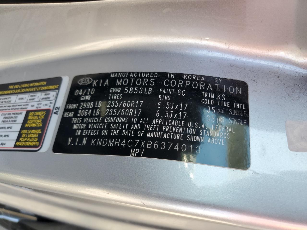 2011 KIA SEDONA