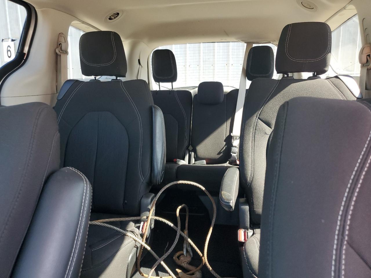 2023 CHRYSLER Voyager