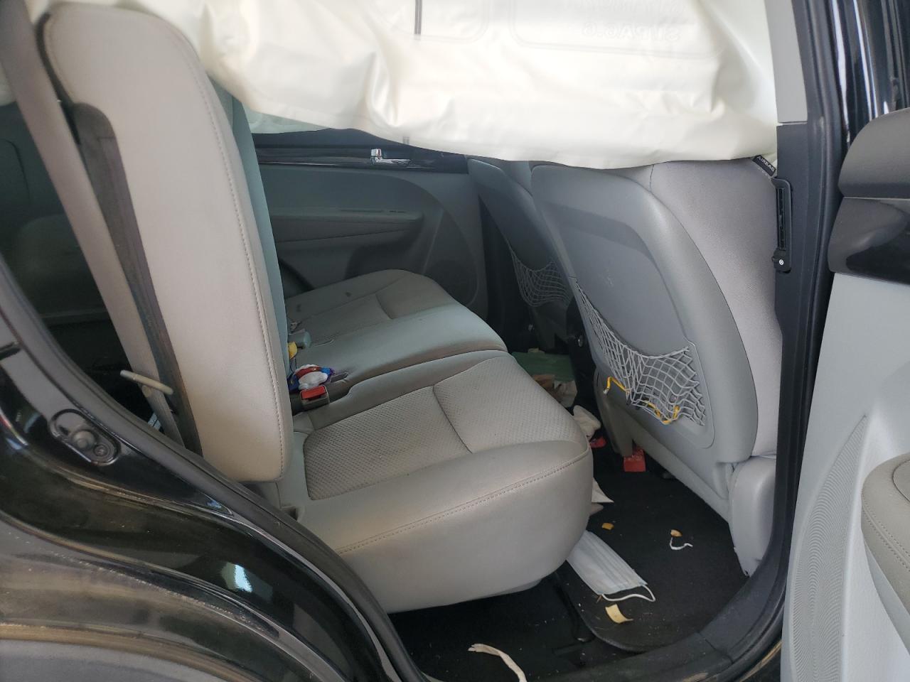 2011 KIA SORENTO