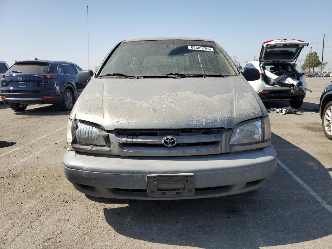1999 TOYOTA SIENNA