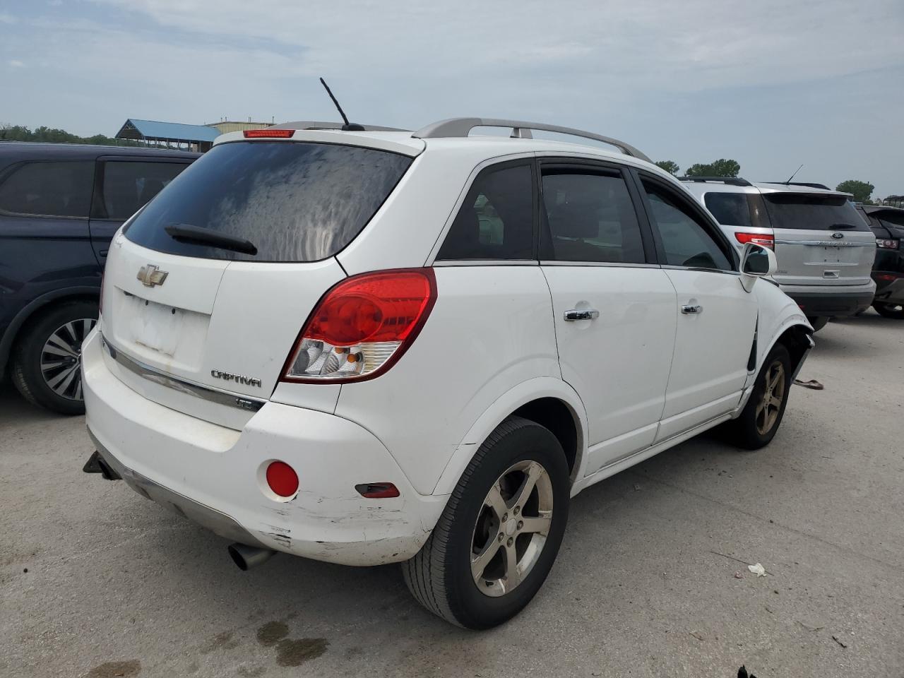2012 CHEVROLET Captiva