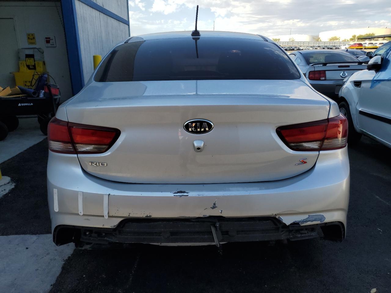 2018 KIA RIO