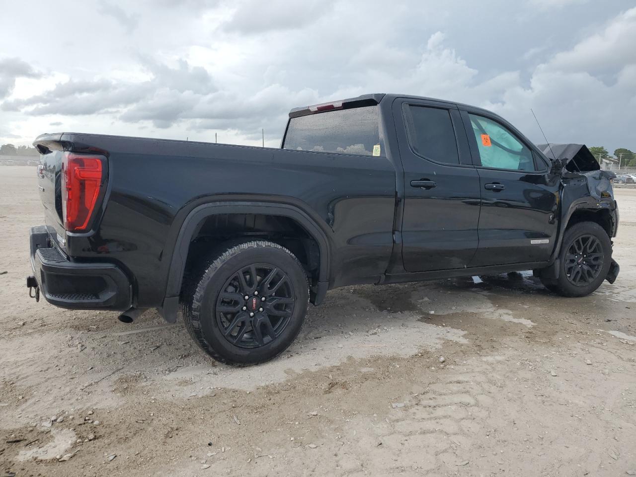 2023 GMC Sierra
