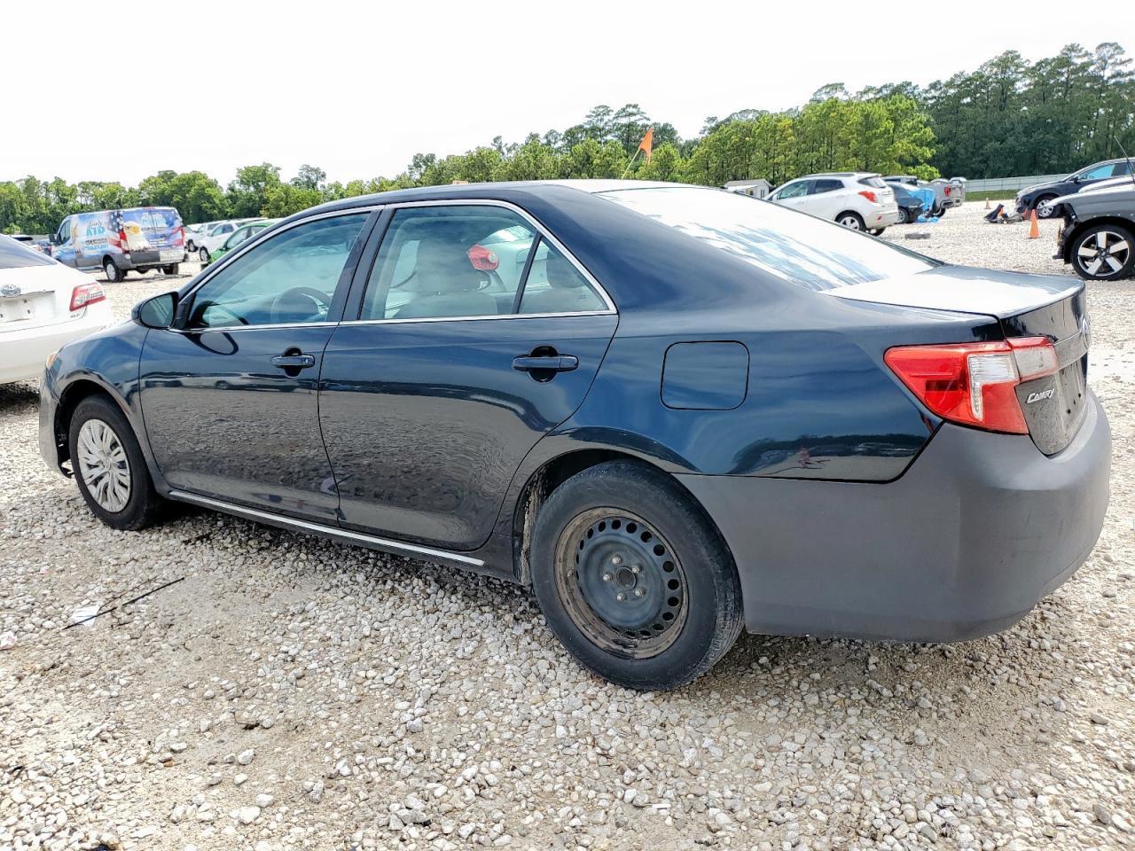 2013 TOYOTA CAMRY