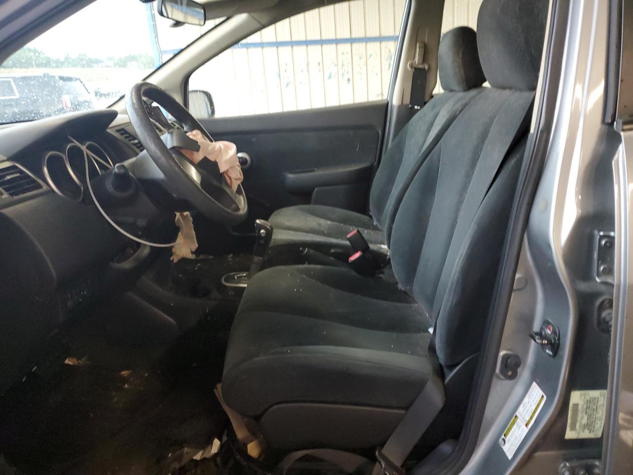 2011 NISSAN VERSA