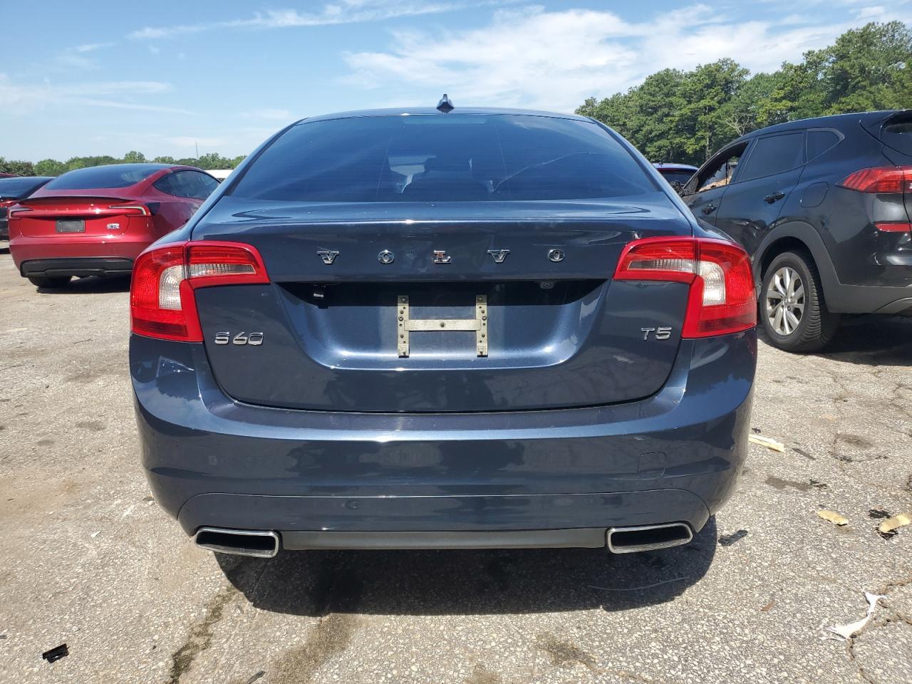 2014 VOLVO S60