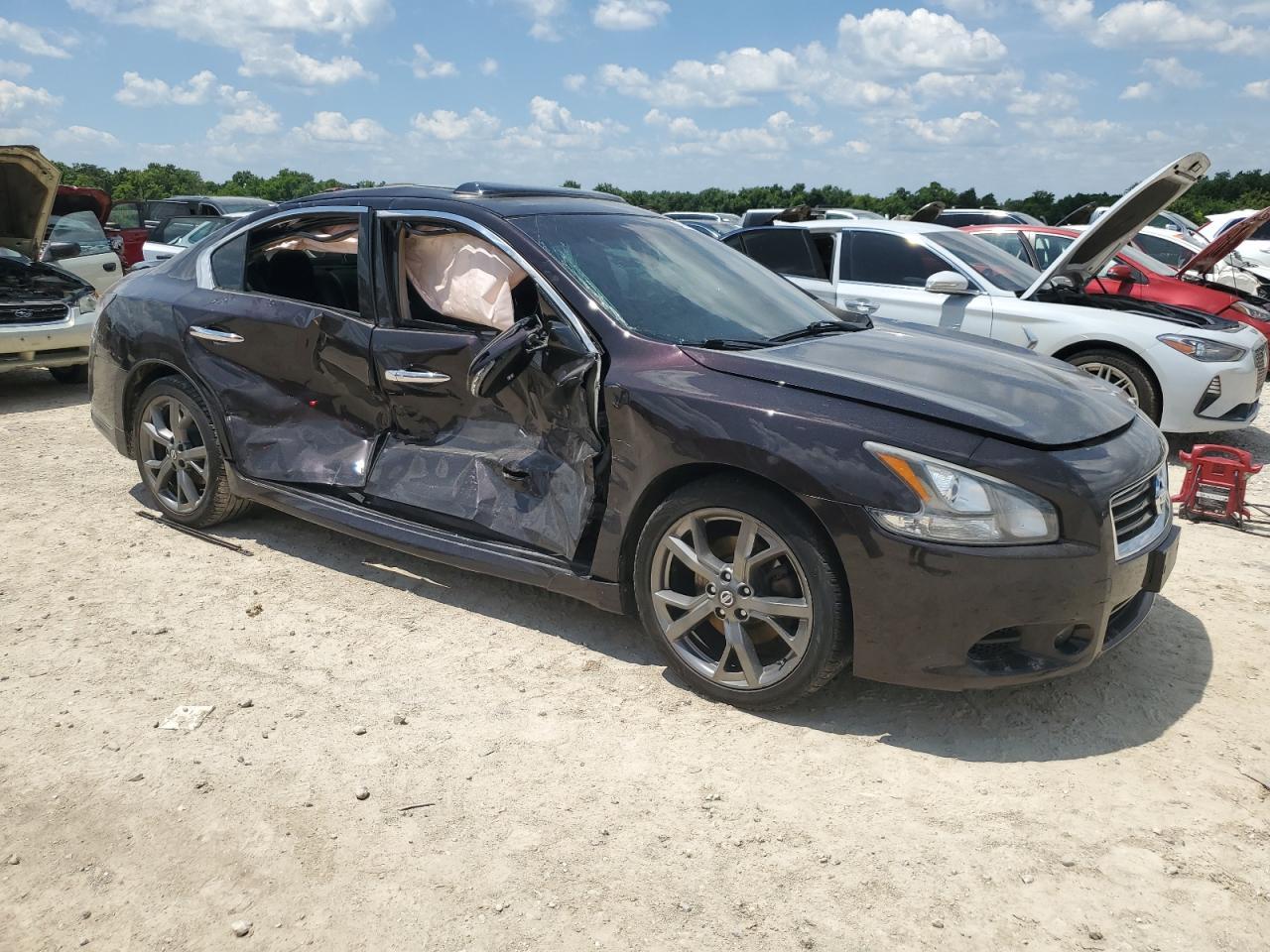 2013 NISSAN Maxima