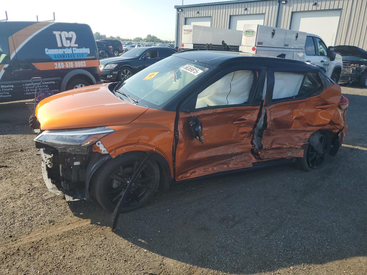 2023 NISSAN KICKS