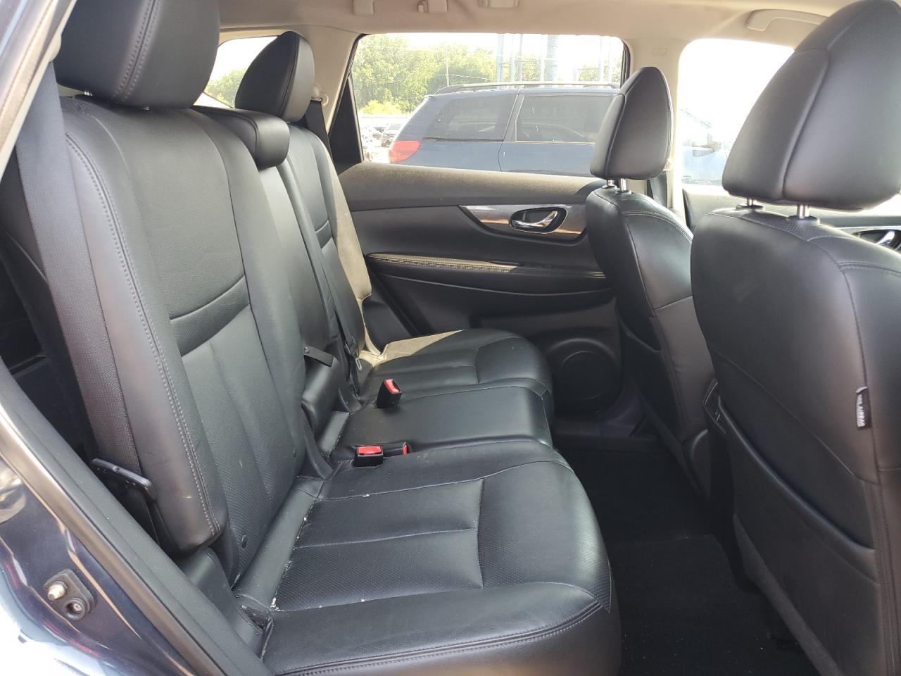 2015 NISSAN ROGUE