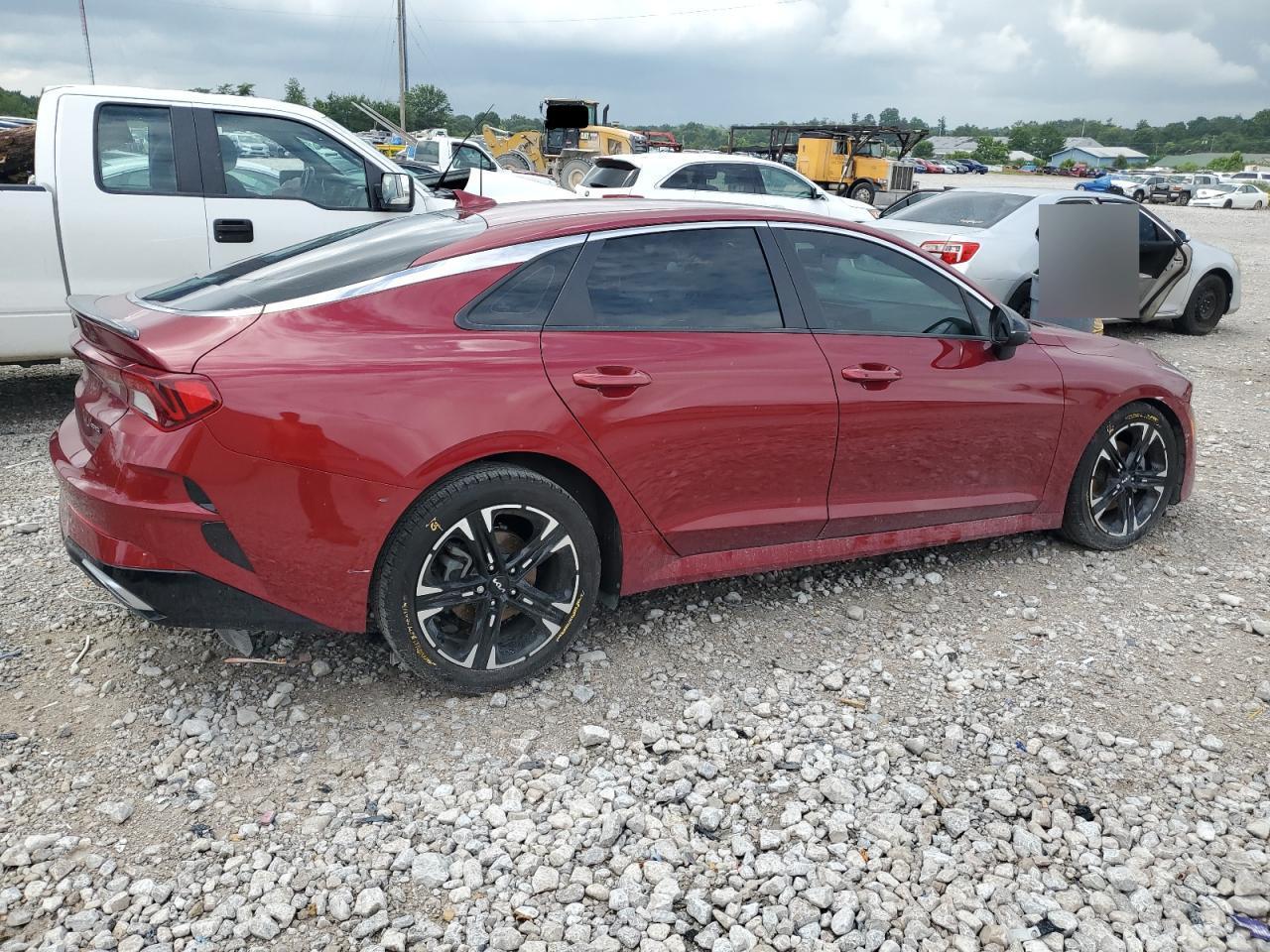 2022 KIA K5