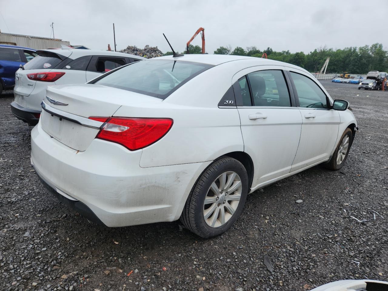 2014 CHRYSLER 200
