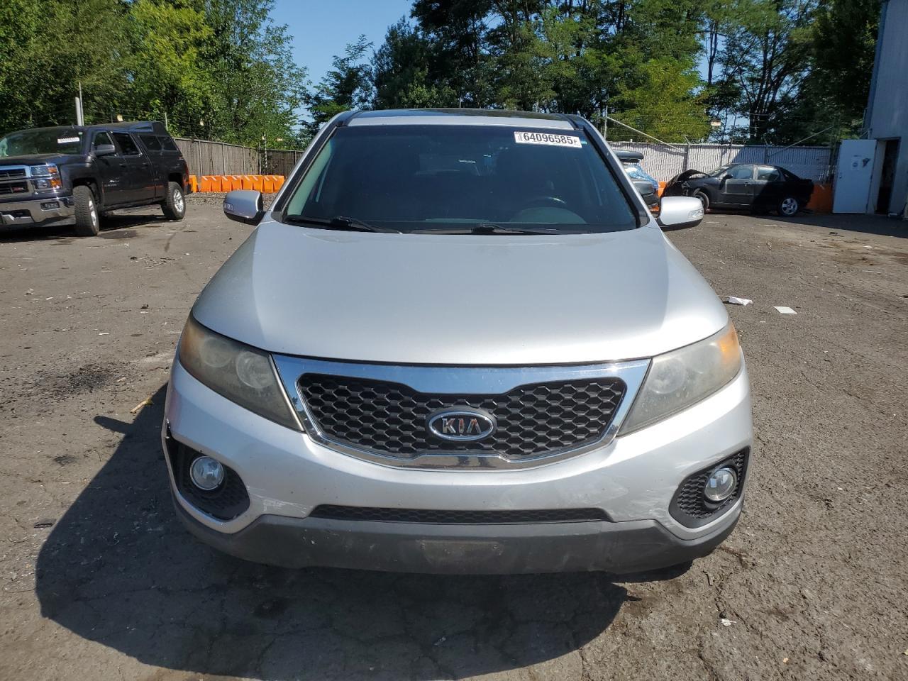 2011 KIA SORENTO