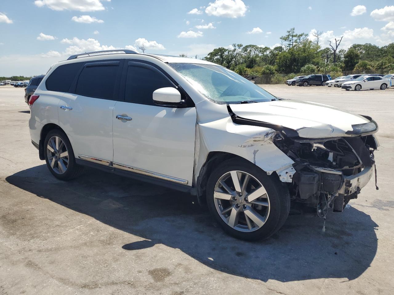 2016 NISSAN PATHFINDER
