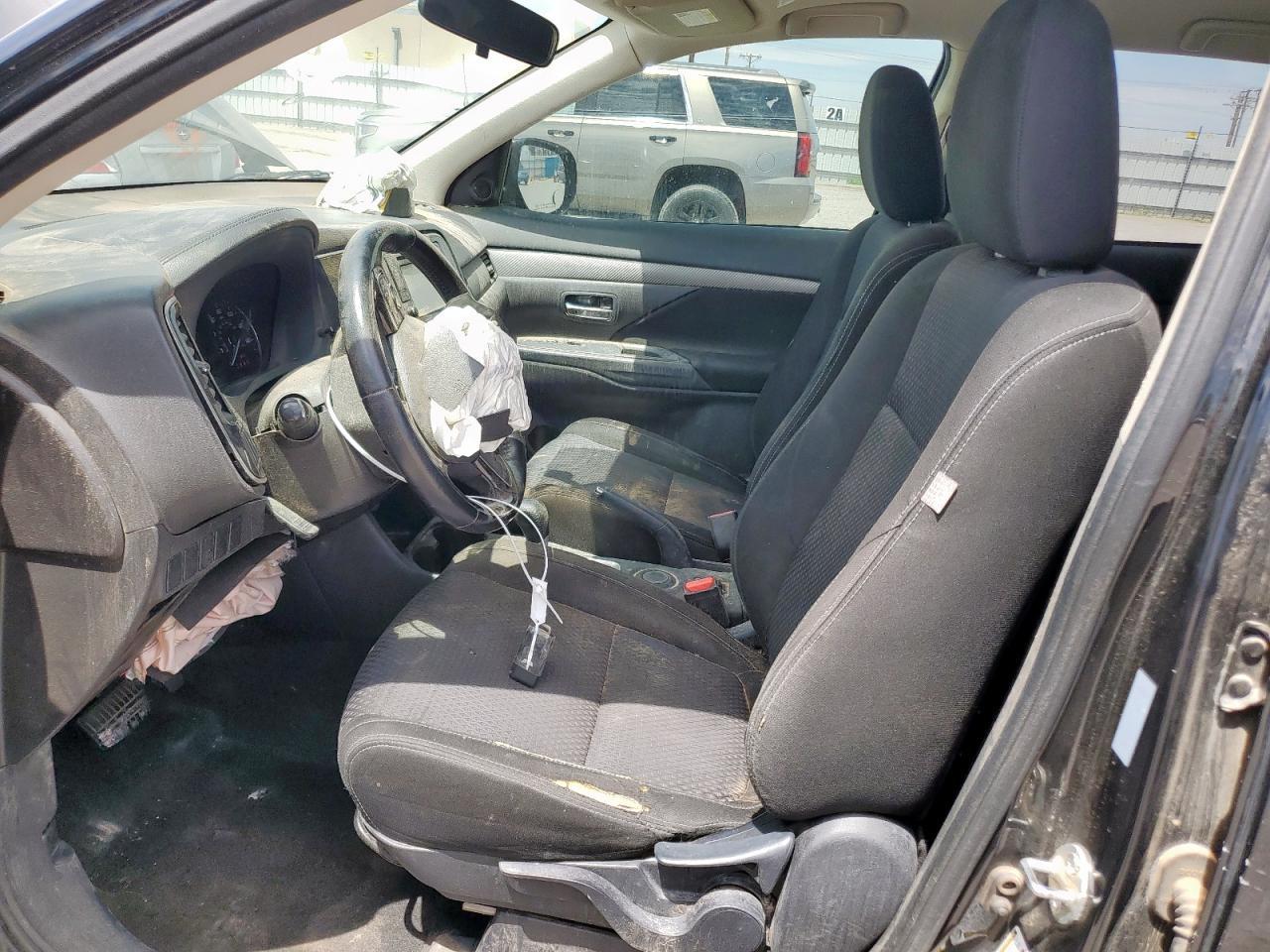 2016 MITSUBISHI outlander
