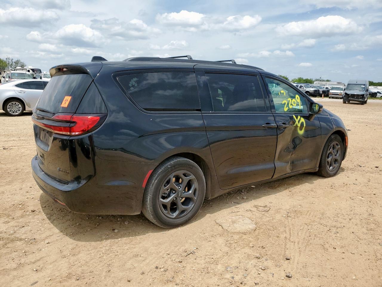 2021 CHRYSLER Pacifica