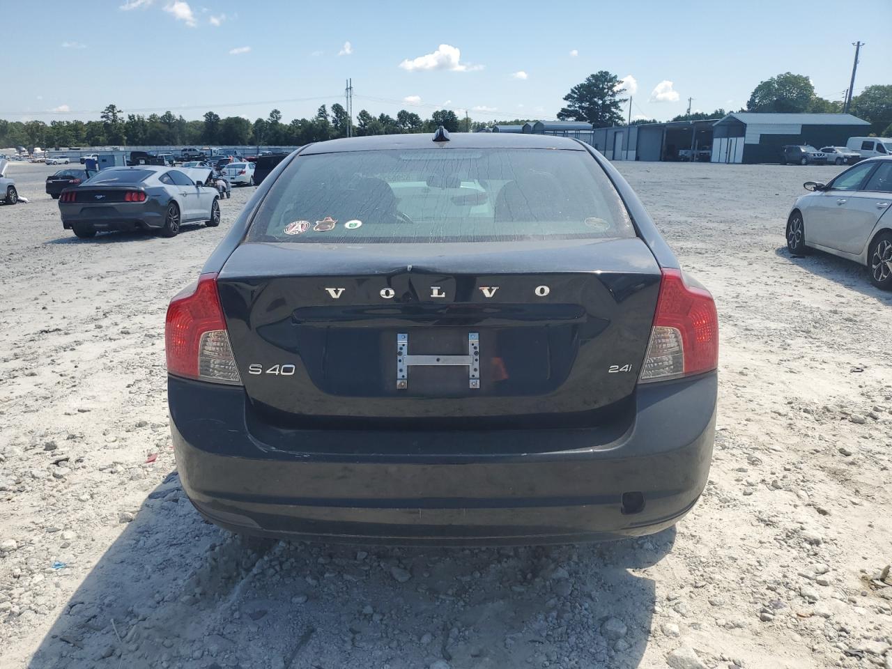 2010 VOLVO S40