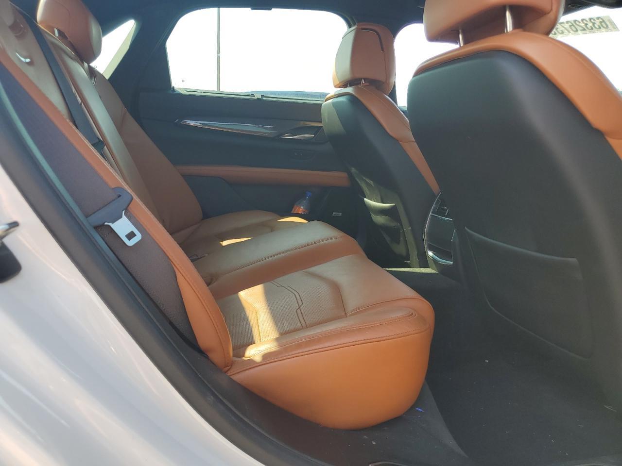 2016 CADILLAC CT6