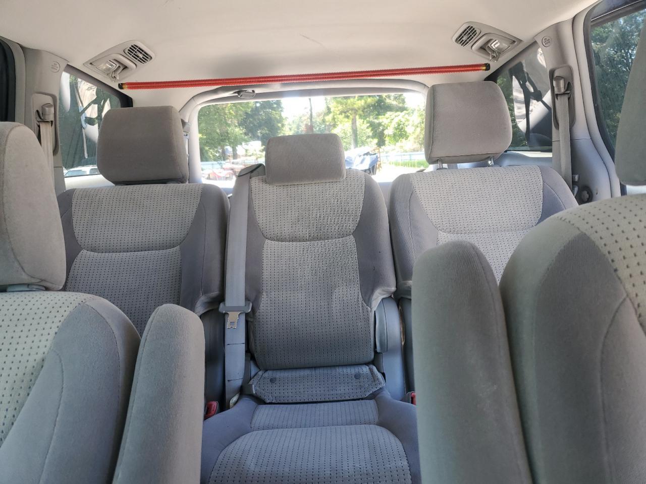 2009 TOYOTA SIENNA