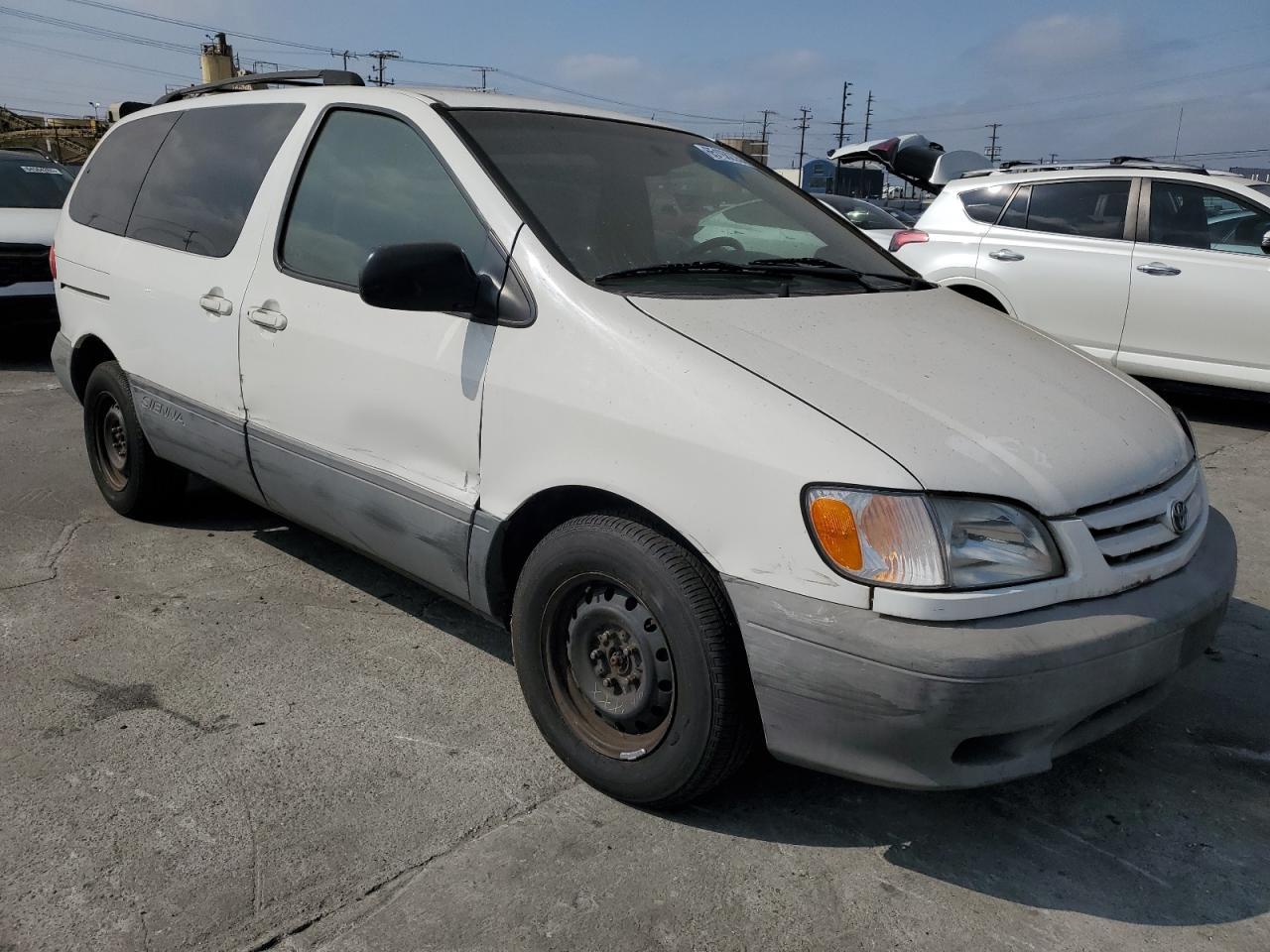 2002 TOYOTA SIENNA