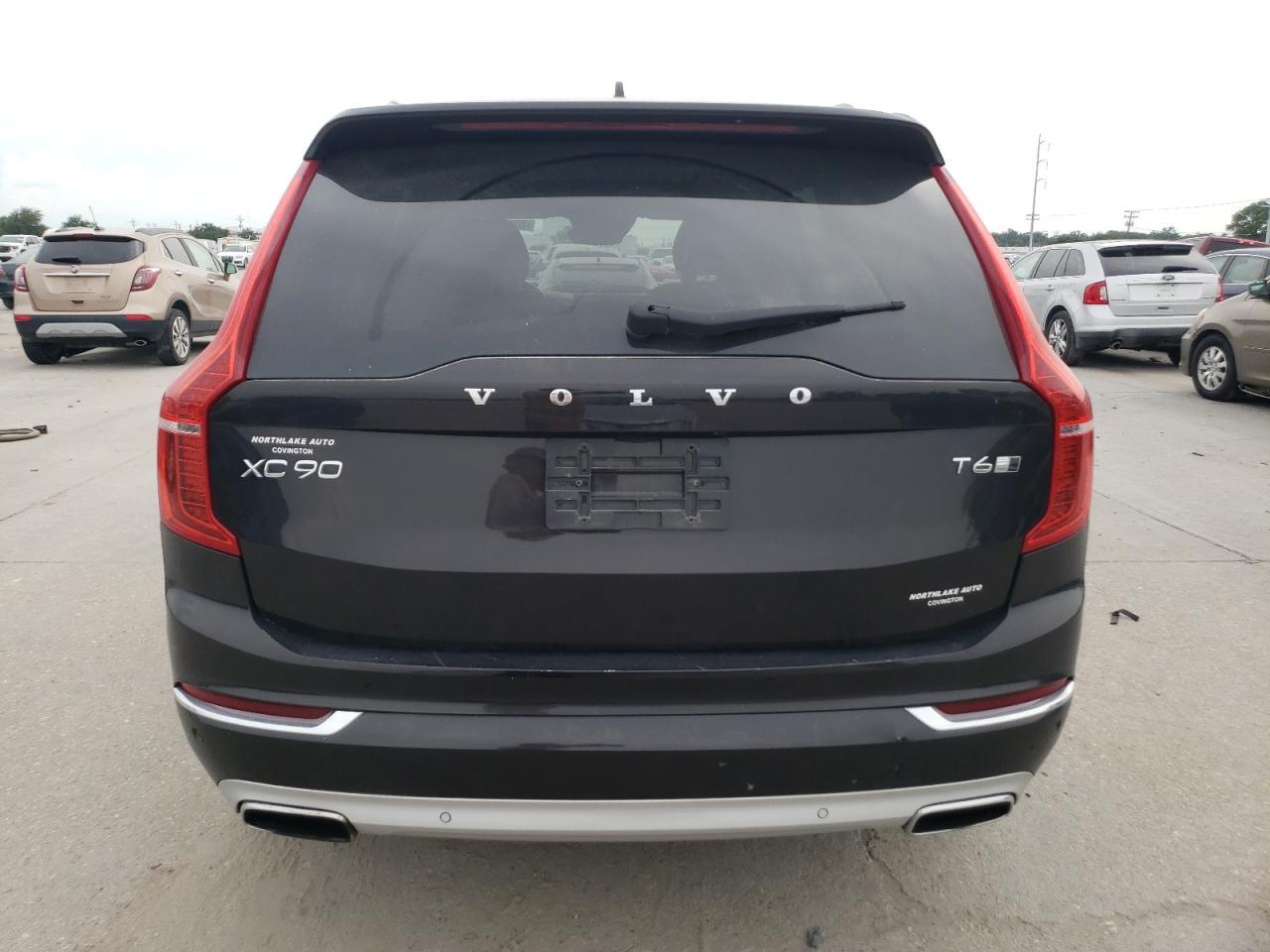 2016 VOLVO XC90