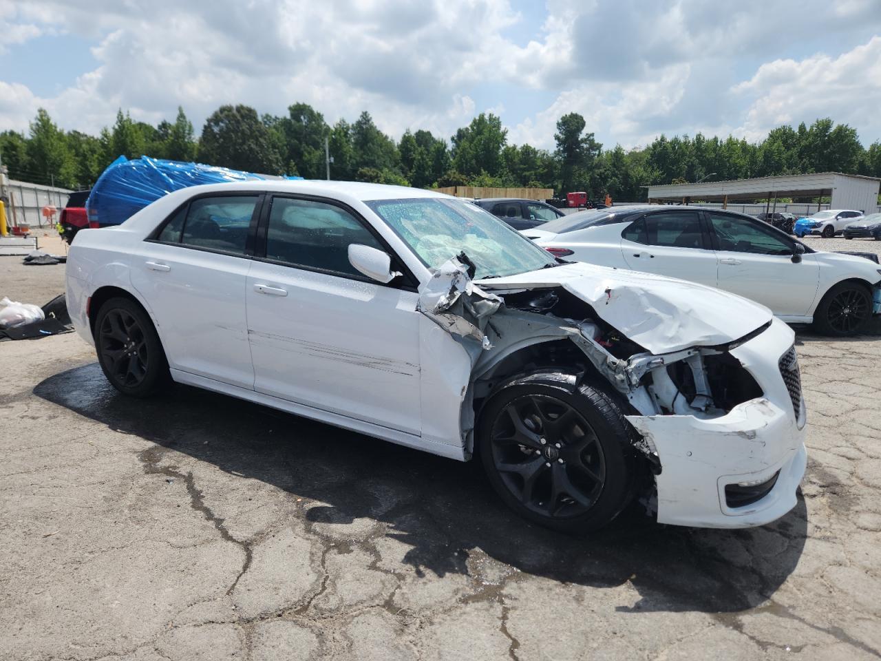 2022 CHRYSLER 300