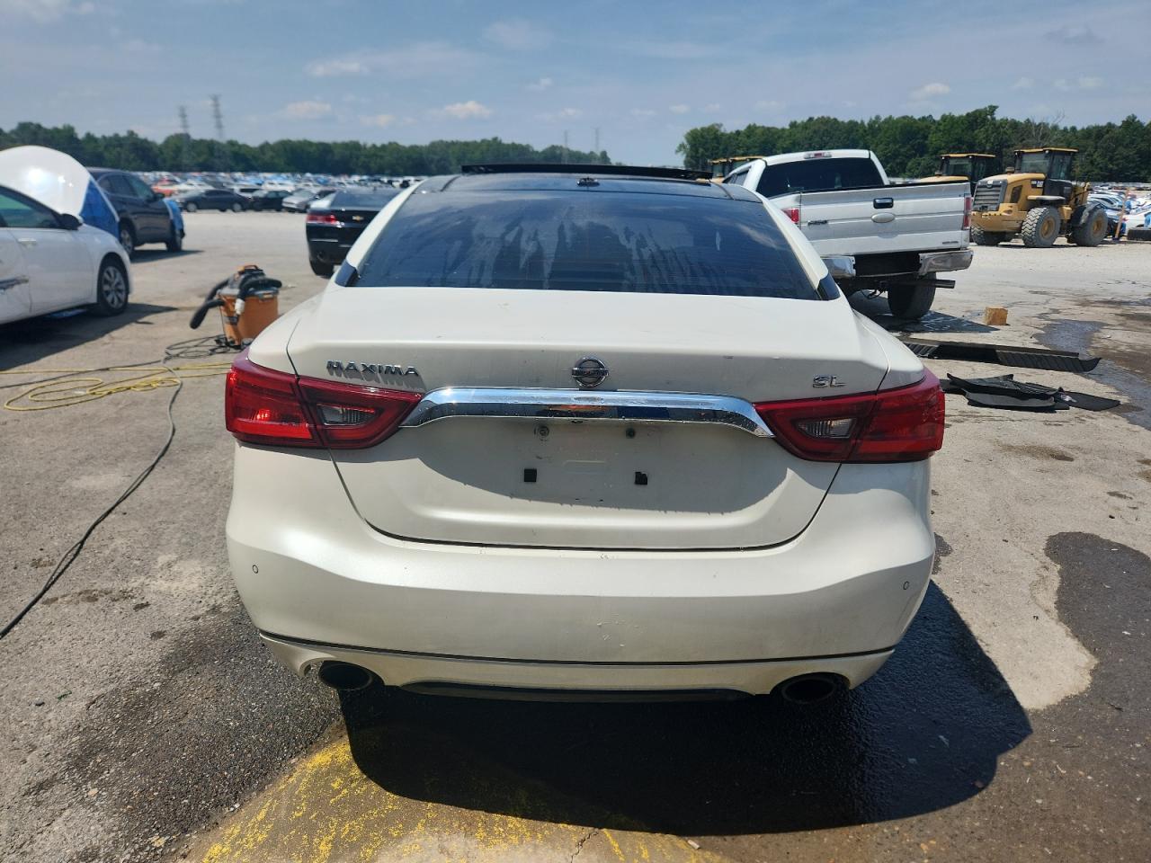 2017 NISSAN Maxima
