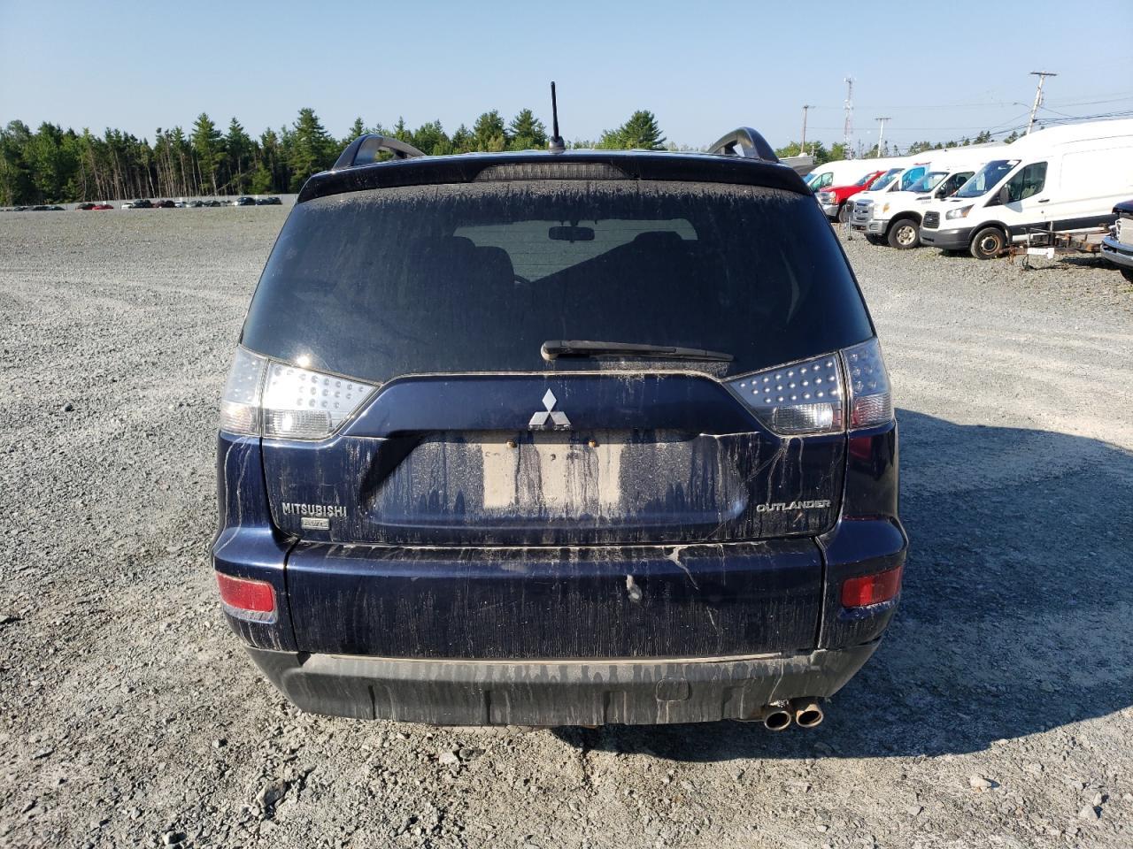 2011 MITSUBISHI outlander