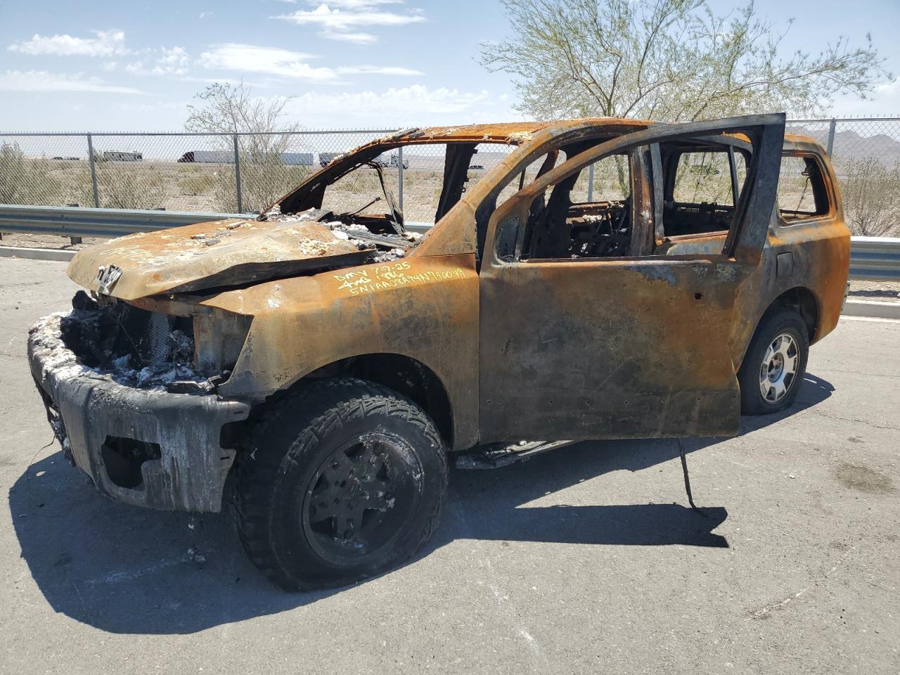 2004 NISSAN Armada