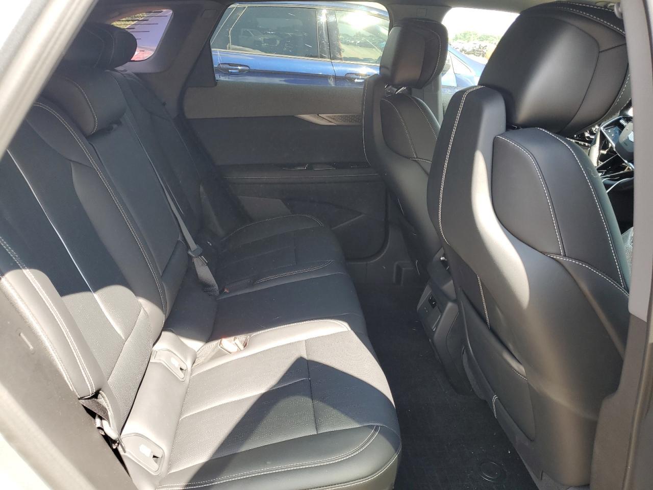 2025 CADILLAC OPTIQ