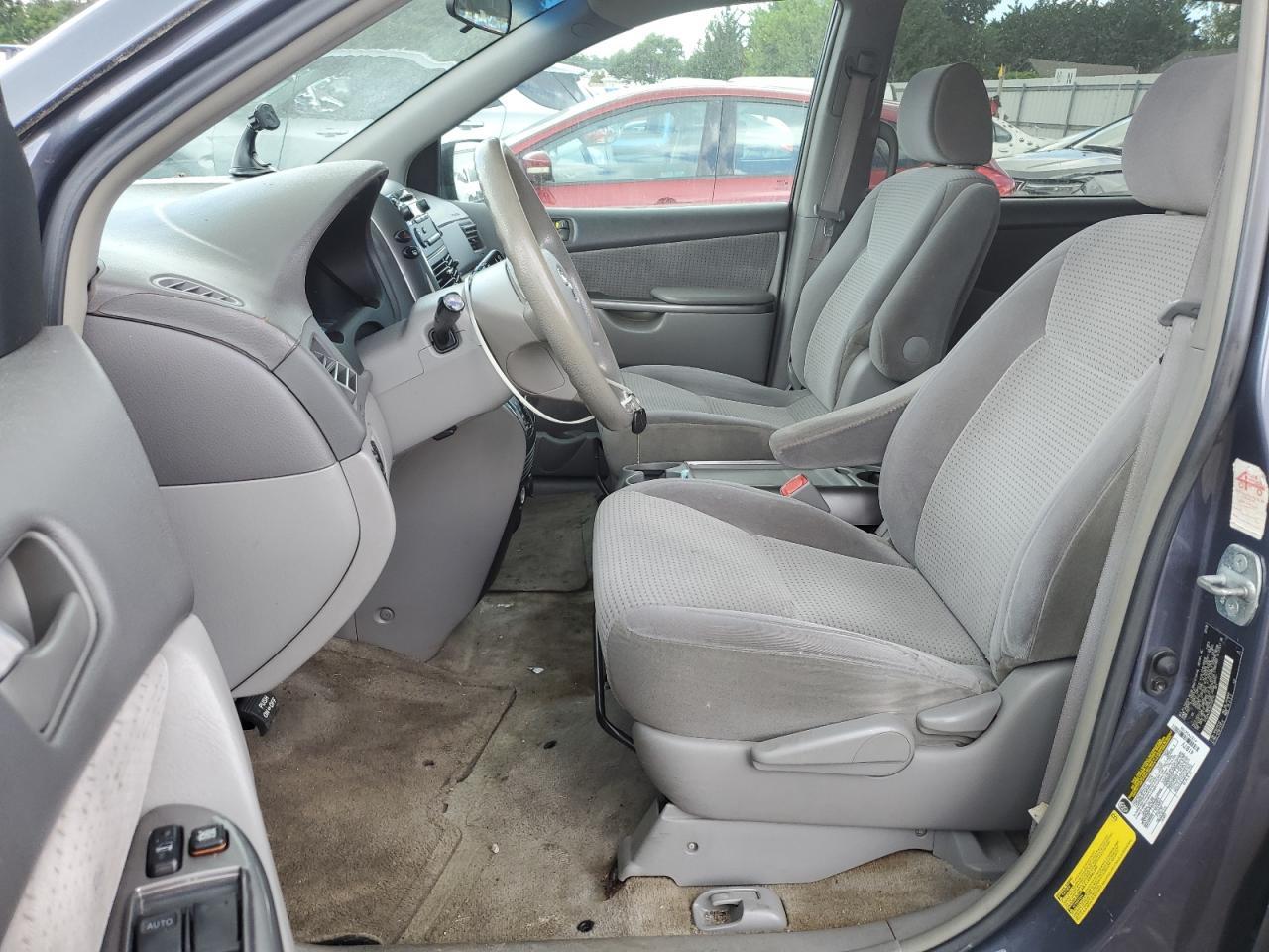 2006 TOYOTA SIENNA