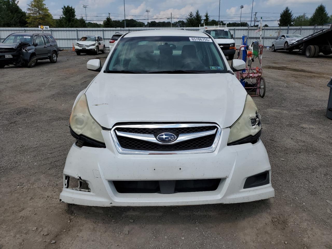 2011 SUBARU Legacy