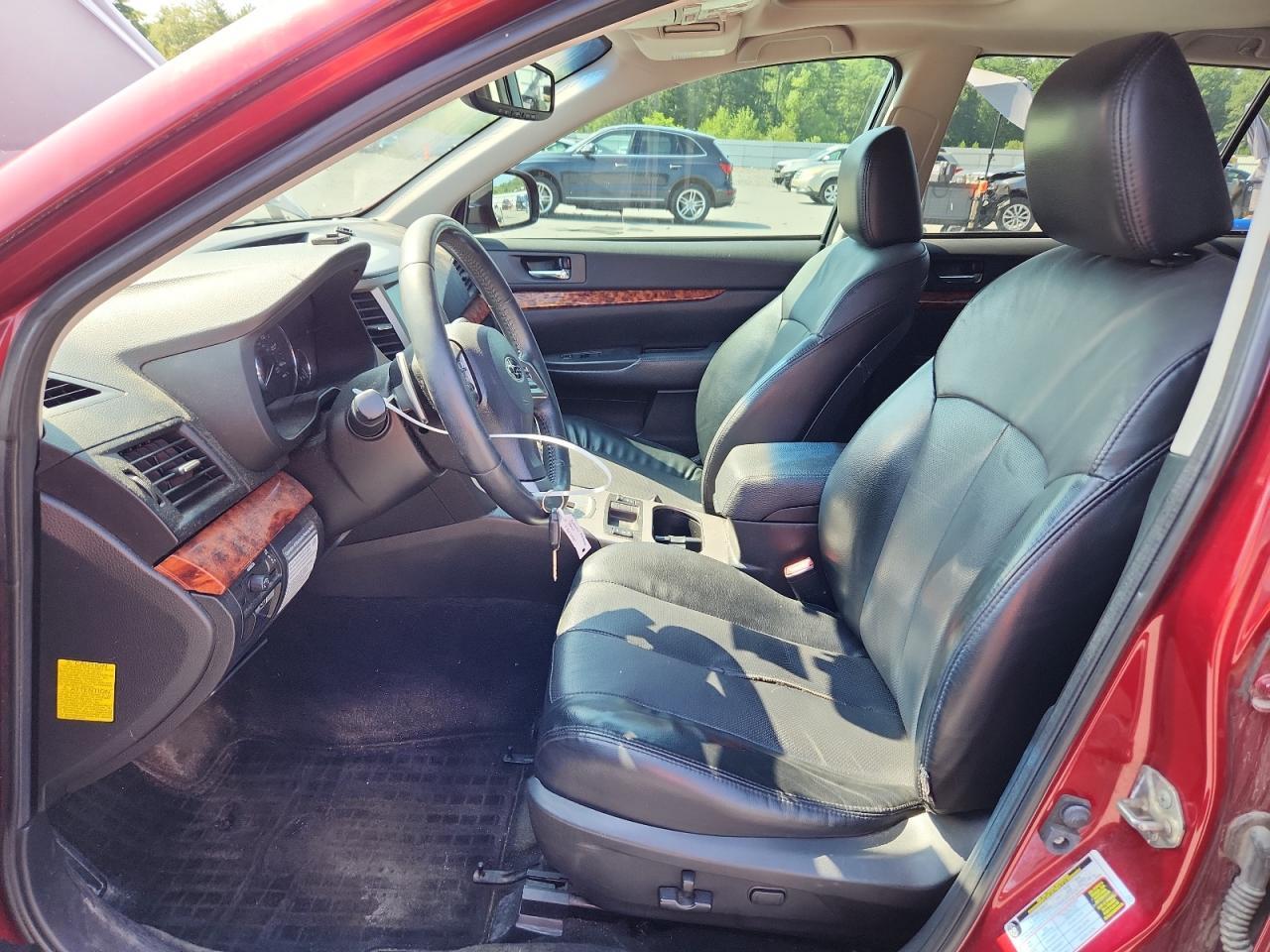 2012 SUBARU Outback