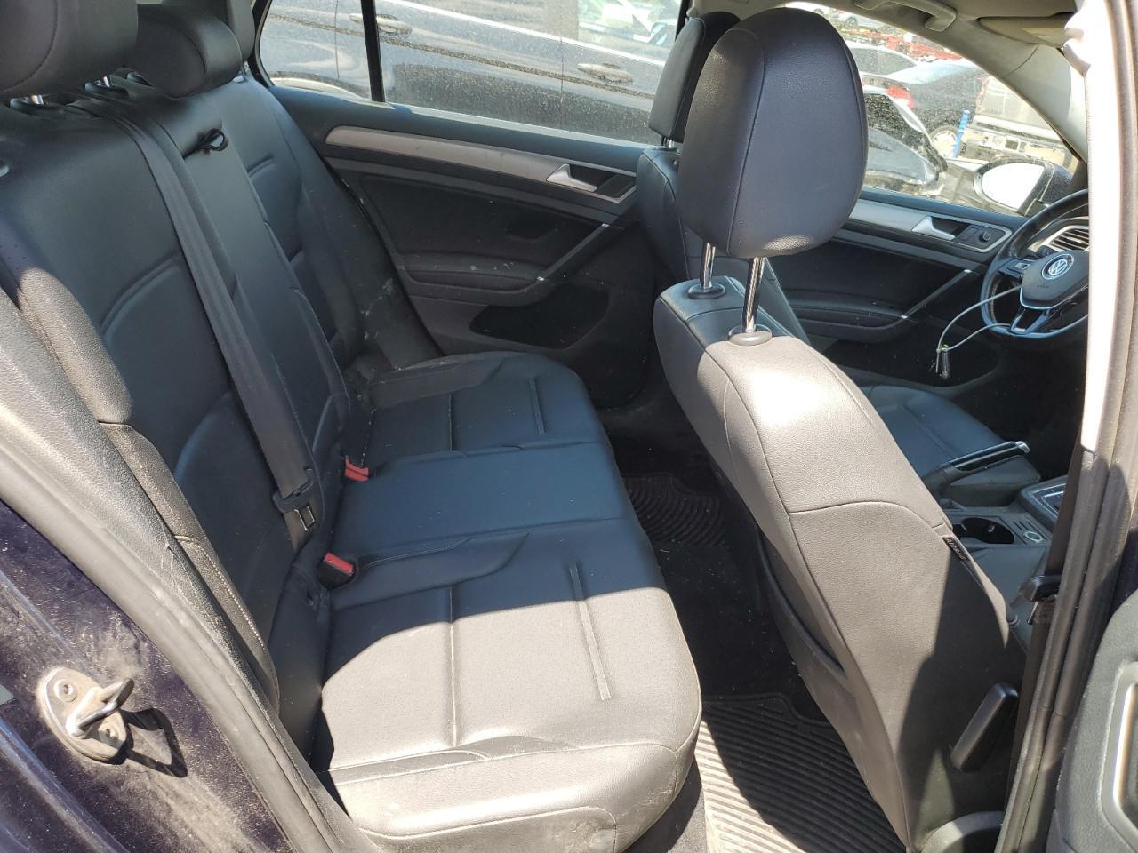 2016 VOLKSWAGEN GOLF
