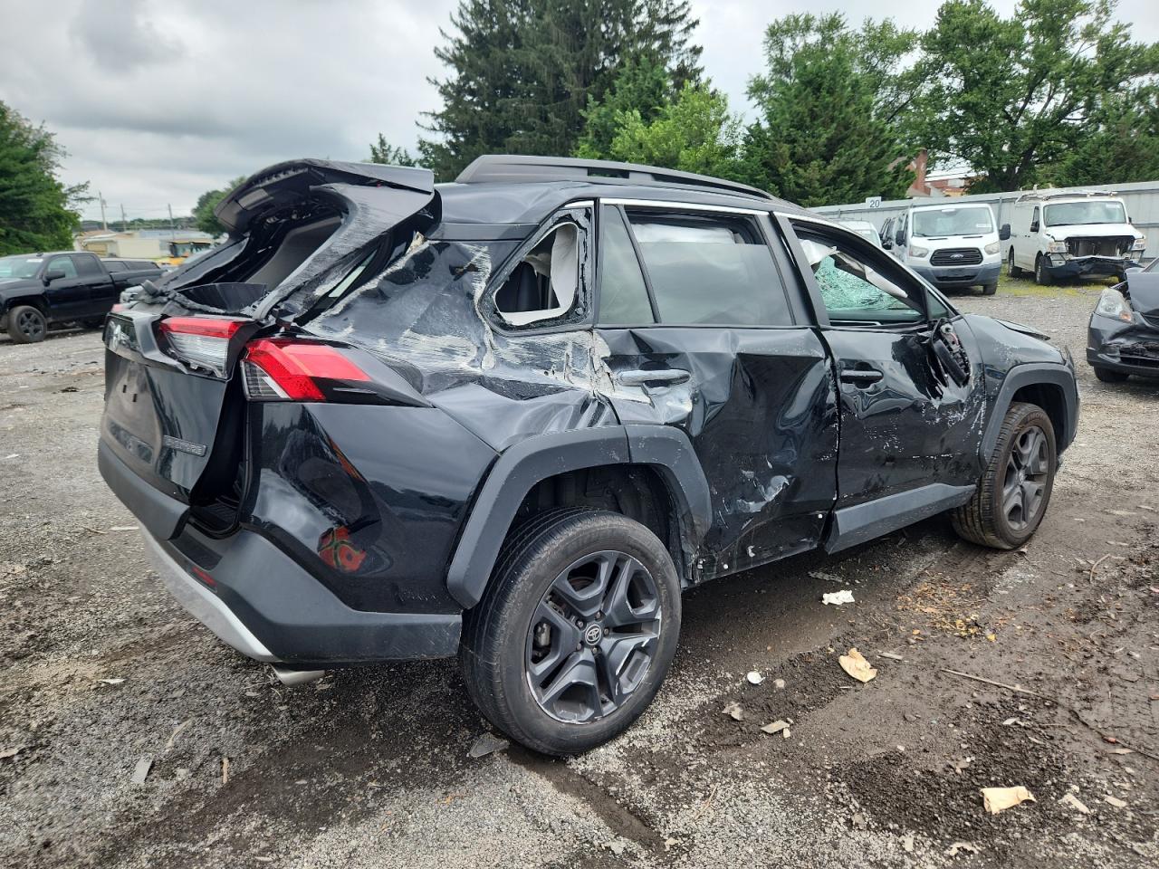 2023 TOYOTA RAV4